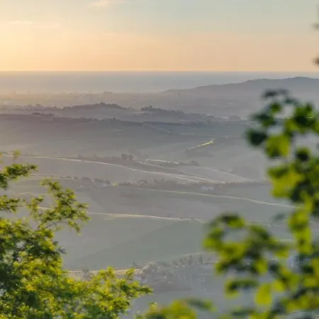 Convento Di San Francesco Alojamento de Acomodação e Pequeno-almoço Mondaino