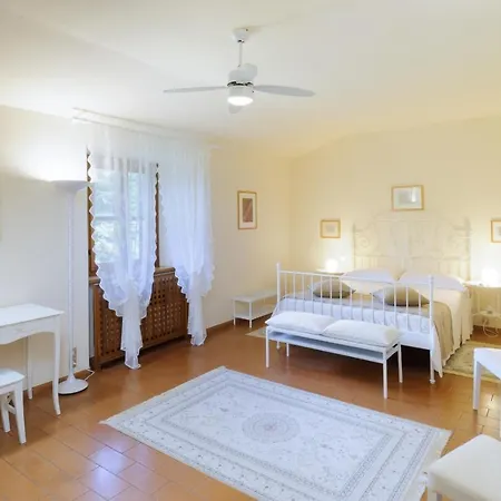 Convento Di San Francesco Panzió *